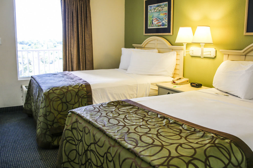 Hotel Beachcomber Beachfront Hotel, A By The Sea Panama City Beach